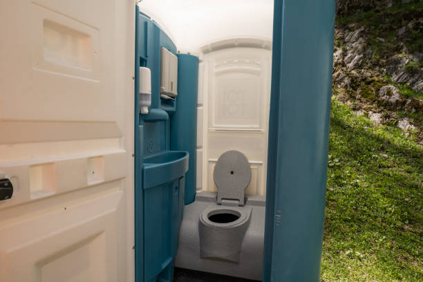 Best Portable toilet rental cost  in Blandon, PA